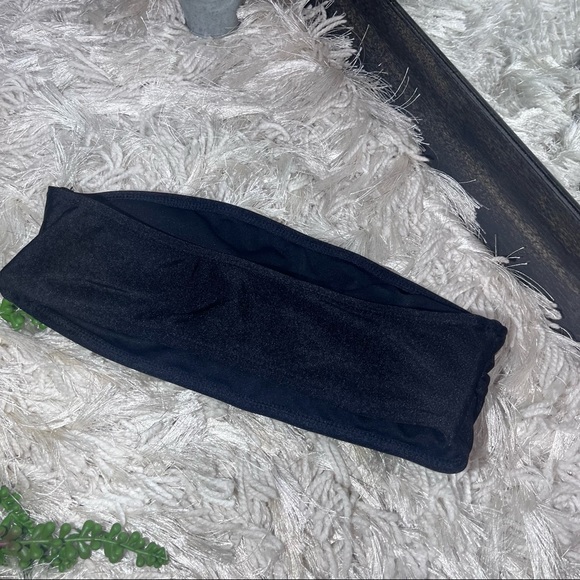 🌼3/$30🌼Stylish Swimwear Black Bandeau Strapless Bikini Set Size Small - Picture 4 of 12